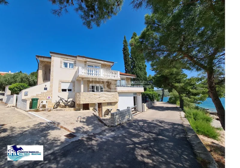 Rogoznica/Extraordinary Opportunity! Two Story Apartment First Row To The Sea