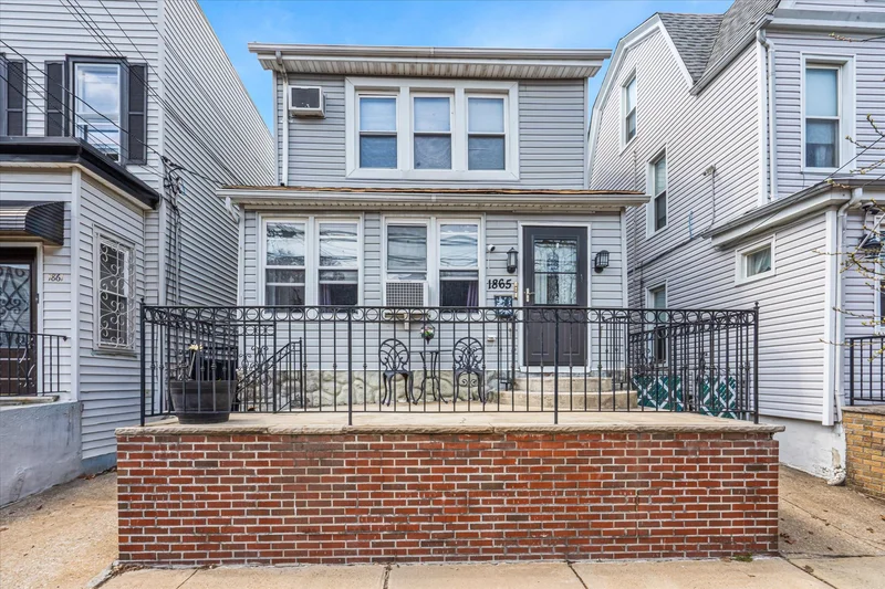 1865 Mulford Avenue , Bronx, NY 10461, New York, New York, United States. - Photo 6