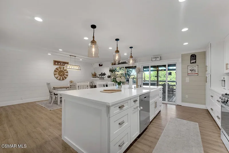718 Tranquil Lane, Simi Valley, CA 93065, Simi Valley, California, United States. - Photo 16