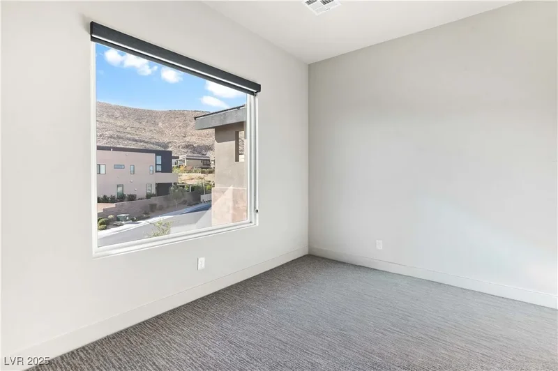 5364 Succulent Rose Drive, Las Vegas, Nevada, United States. - Photo 52