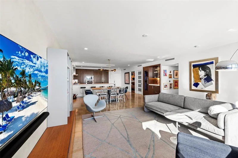 5555 Collins Ave PHC, Miami Beach, FL, 33140, USA, Miami Beach, Florida, United States. - Photo 30