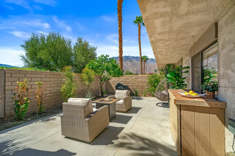 2022 East Chia Road , Palm Springs, CA 92262, Palm Springs, California, United States. - Photo 33