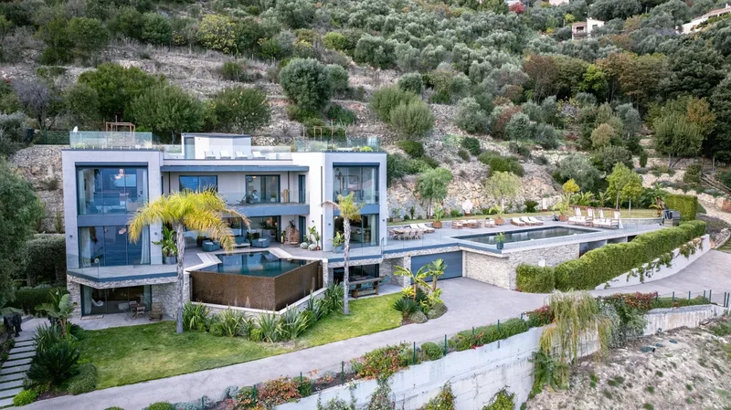 Èze, Provence-Alpes-Côte d'Azur, France. - Photo 8