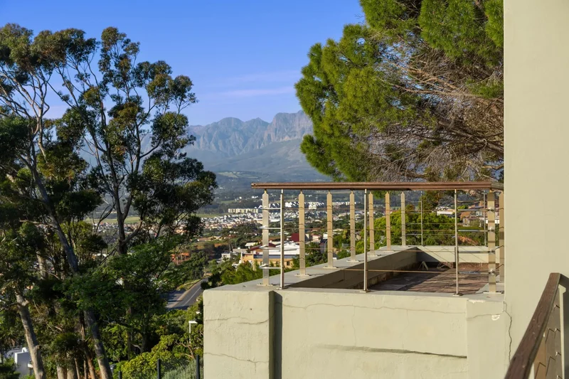 9 Valley Cul De Sac, Cape Town, Western Cape, South Africa. - Photo 64