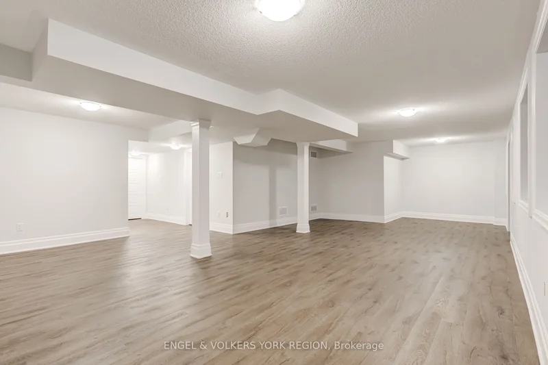 10 Keyworth Crescent, Brampton, Ontario, Canada. - Photo 34