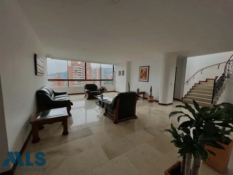 PENTHOUSE EL POBLADO EL TESORO SECTOR