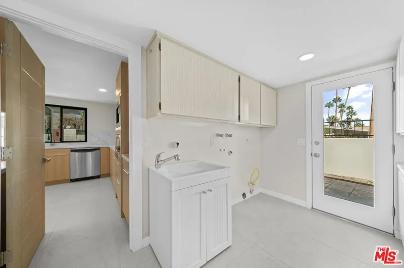 2011 S Tulare Drive, Palm Springs, California, United States. - Photo 34