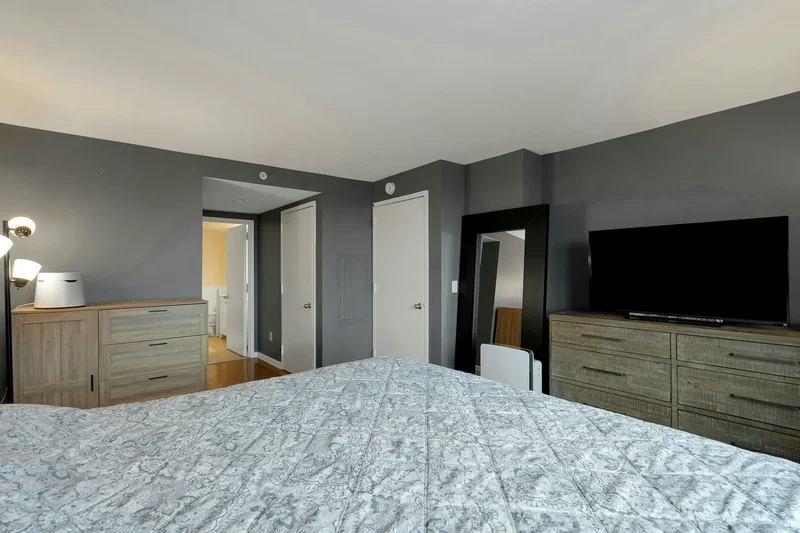 Grove Street, Hoboken, New Jersey, United States. - Photo 20