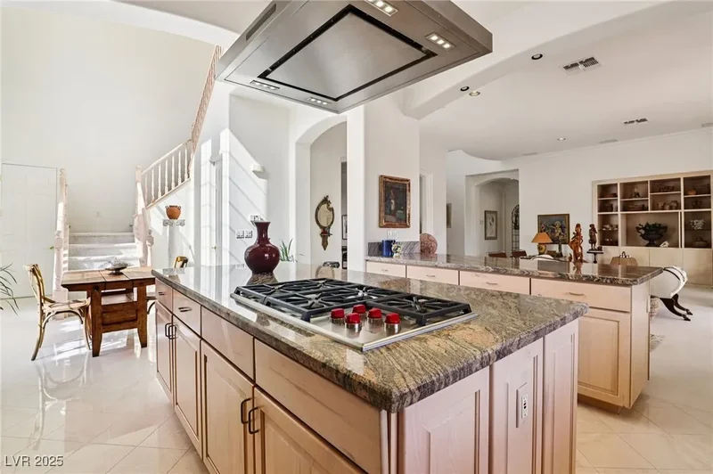27 Avenida Fiori, Henderson, Nevada, United States. - Photo 15