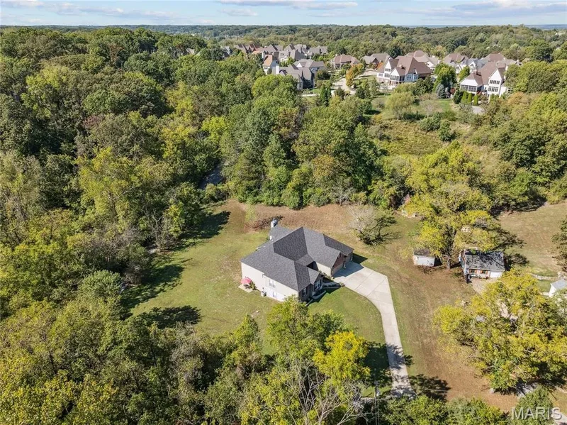 409 Griffith Lane, Wildwood, Missouri, United States. - Photo 34