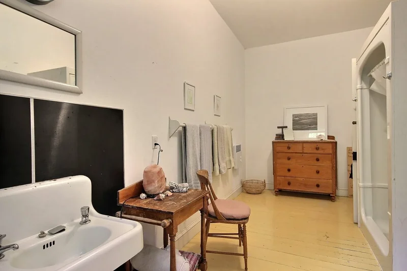176 Rue du Bord de l'Eau, Tadoussac, QC G0T2A0, Tadoussac, Quebec, Canada. - Photo 51
