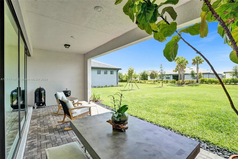 4536 N Silverwood Ln N, Fort Lauderdale, Florida, United States. - Photo 13