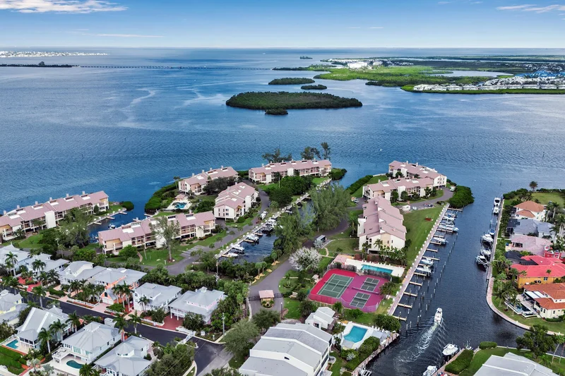 3840 Mariners Way , 514A, Cortez, FL 34215, Cortez, Florida, United States. - Photo 5