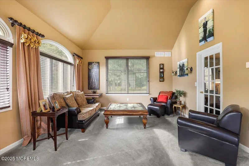 6 Cozy Drive, Manalapan, NJ 07726, Manalapan Township, New Jersey, United States. - Photo 25