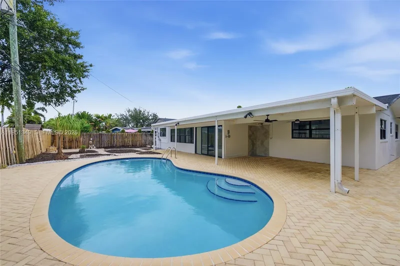 4711 NE 18th Ave, Oakland Park, Florida, United States. - Photo 22