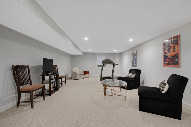 1439 Pleasant Lane, Glenview, IL 60025, Glenview, Illinois, United States. - Photo 36