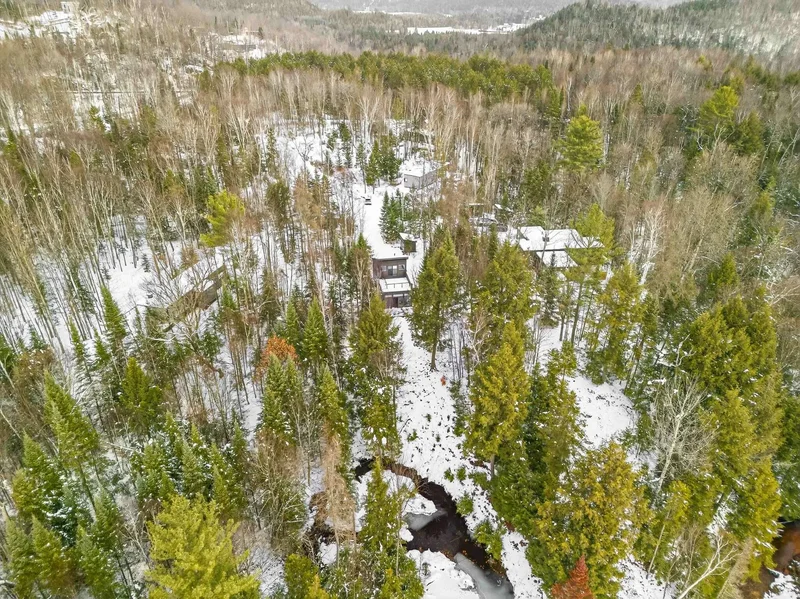 11 Ch. des IdÈalistes, Laurentides, La Conception, Quebec, Canada. - Photo 14
