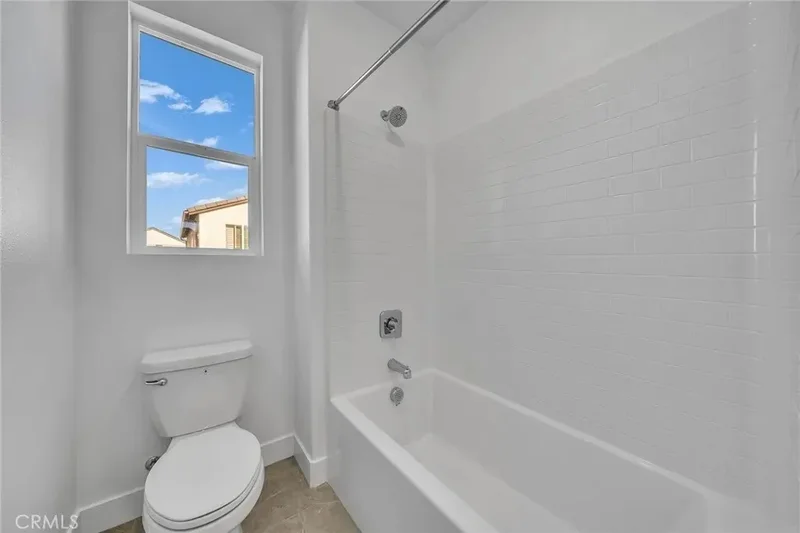 221 Longspur, Irvine, California, United States. - Photo 24