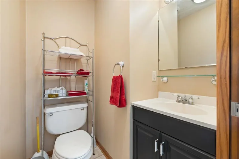 21586 Goode Avenue, GLENWOOD, IA 51534, Glenwood, Iowa, United States. - Photo 4