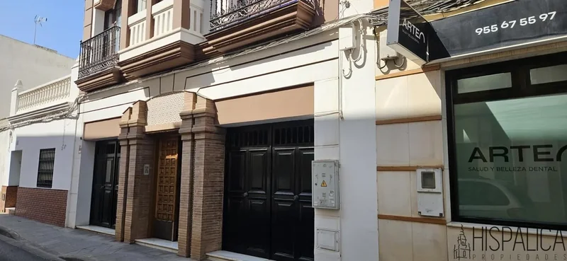 Dos Hermanas Villa
