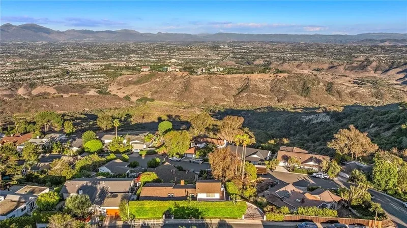 3030 Mountain View Dr, Laguna Beach, California, United States. - Photo 49