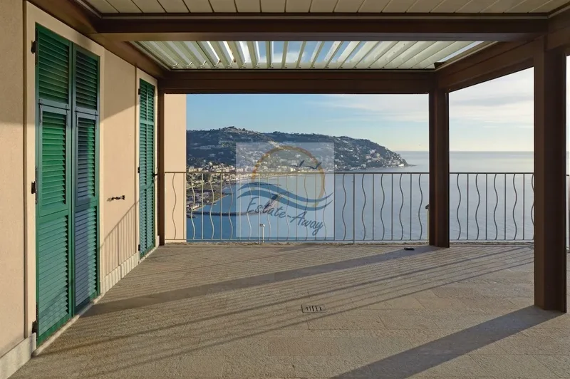 EF1114 Modern Villa with Sea View for Sale in Bordighera
