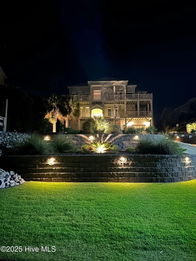 6414 Ocean Drive, Emerald Isle, NC 28594, Emerald Isle, North Carolina, United States. - Photo 5