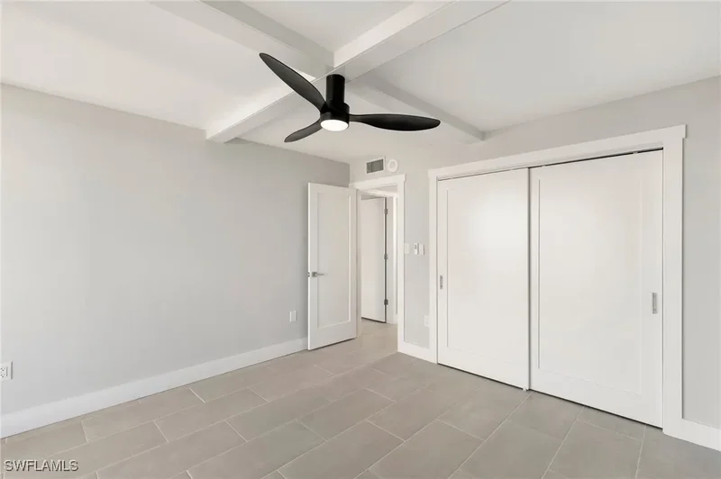 320 Seaview Court 512, Marco Island, Florida, United States. - Photo 26