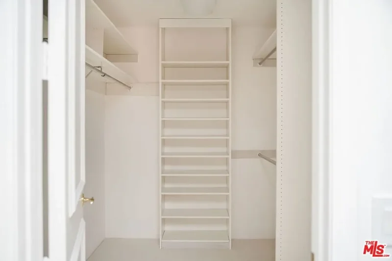 2227 Century Hill, Los Angeles, California, United States. - Photo 18