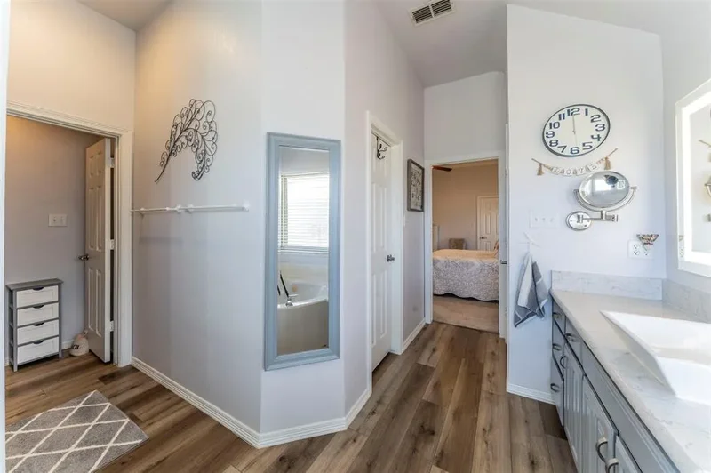 11621 Willow Springs Road, Fort Worth, Texas, United States. - Photo 13