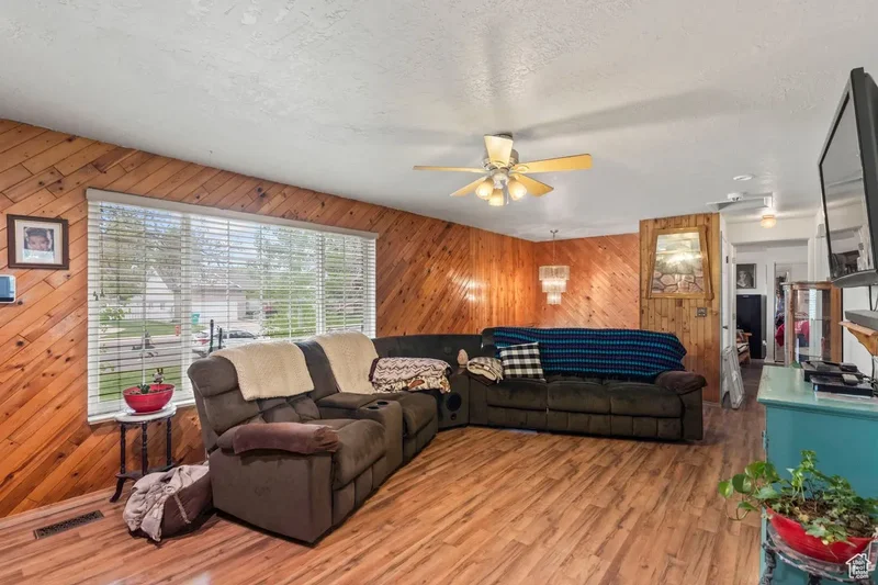 3168 W 1300,Clinton, Ut, 84015