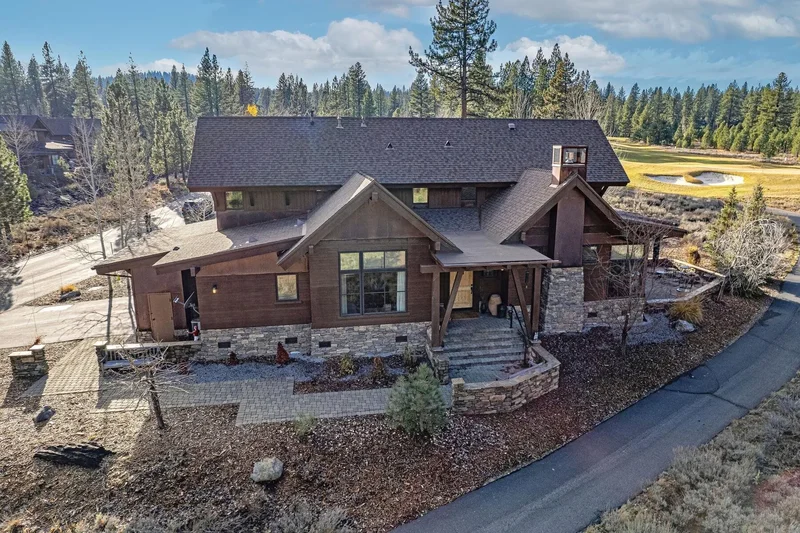 10200 Valmont Trail, Truckee, California, United States. - Photo 3