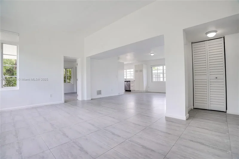 1201 S Biscayne Point Rd, Miami Beach, Florida, United States. - Photo 7