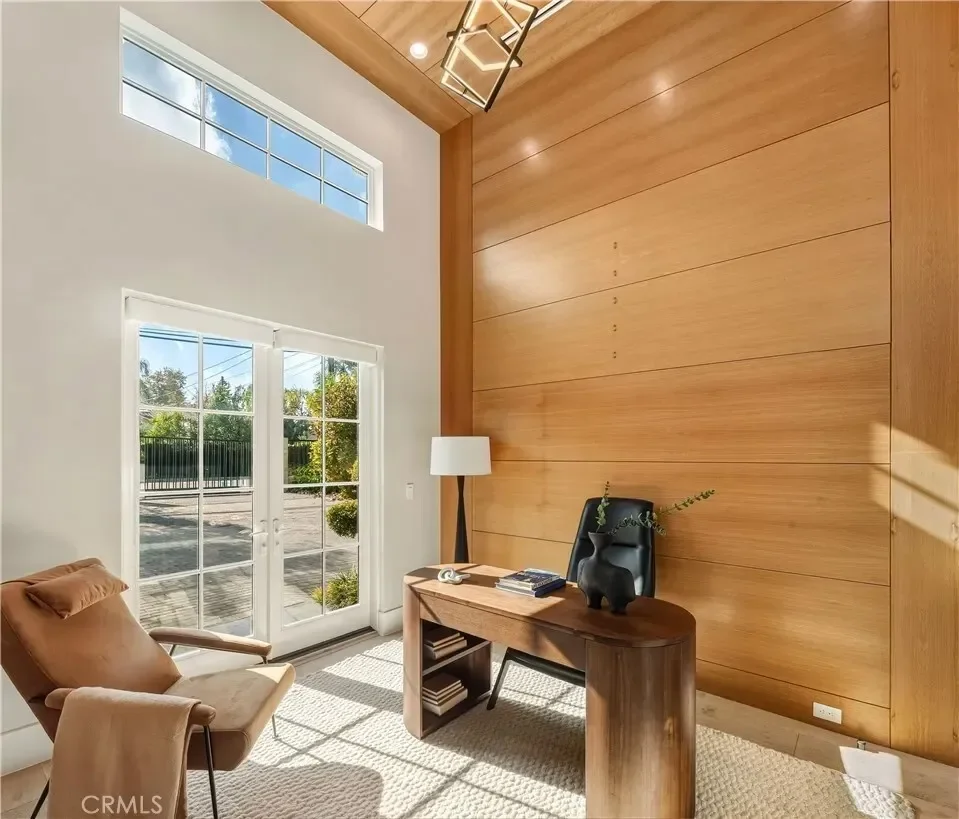 20511 Wells Drive, Los Angeles, California, United States. - Photo 23
