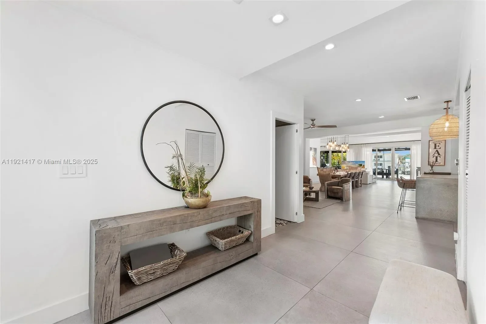 970 S Shore Dr, Miami Beach, Florida, United States. - Photo 31
