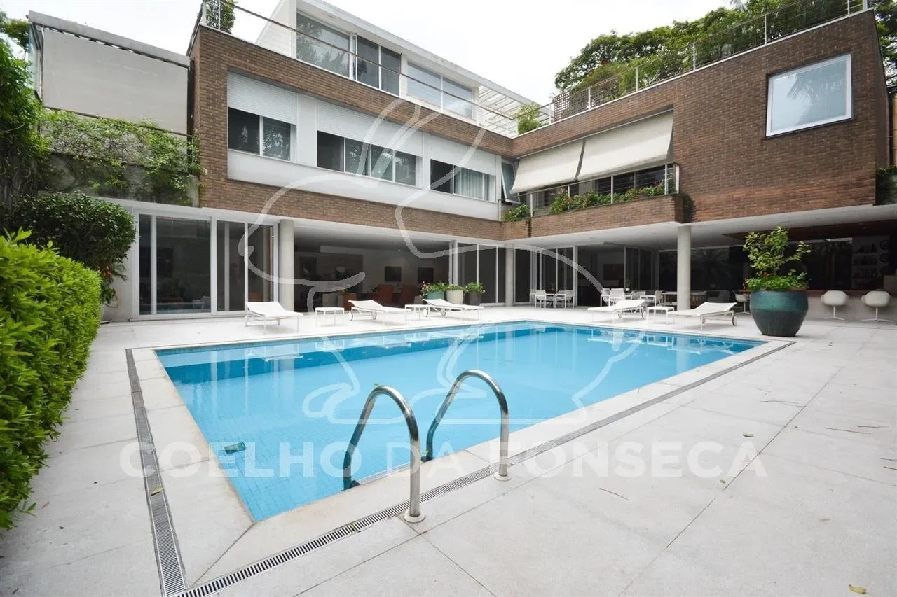 Exterior photo 12