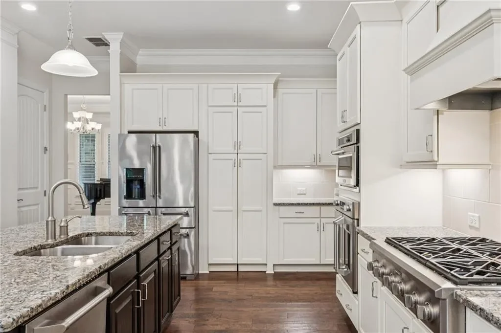 16140 Grand Litchfield Drive, Roswell, Georgia, United States. - Photo 17