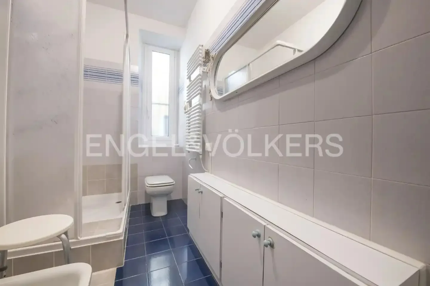 Gallery photo 4