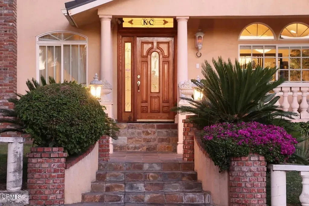 426 N Canyon Boulevard, Bradbury, California, United States. - Photo 3