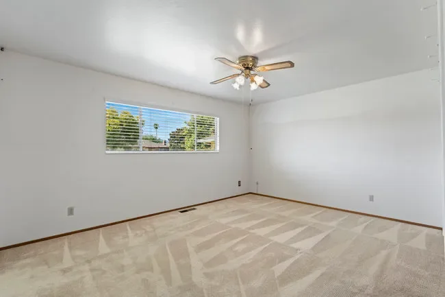 1500 Sunset Drive, Hollister, CA 95023, Hollister, California, United States. - Photo 26