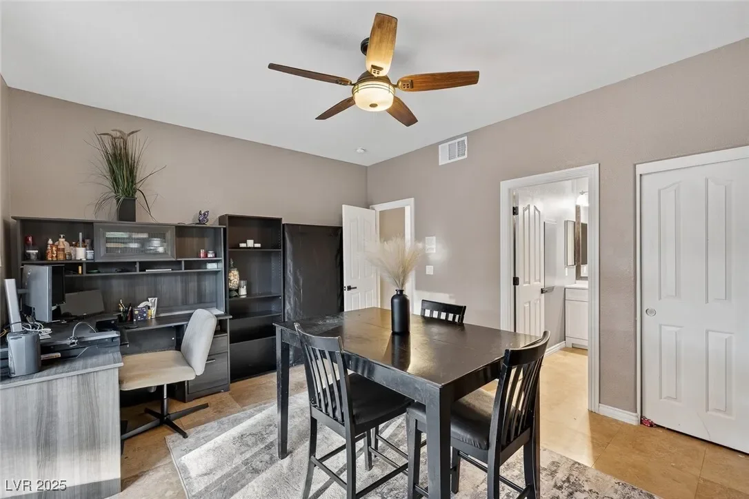7631 Man O War Street, Las Vegas, Nevada, United States. - Photo 17