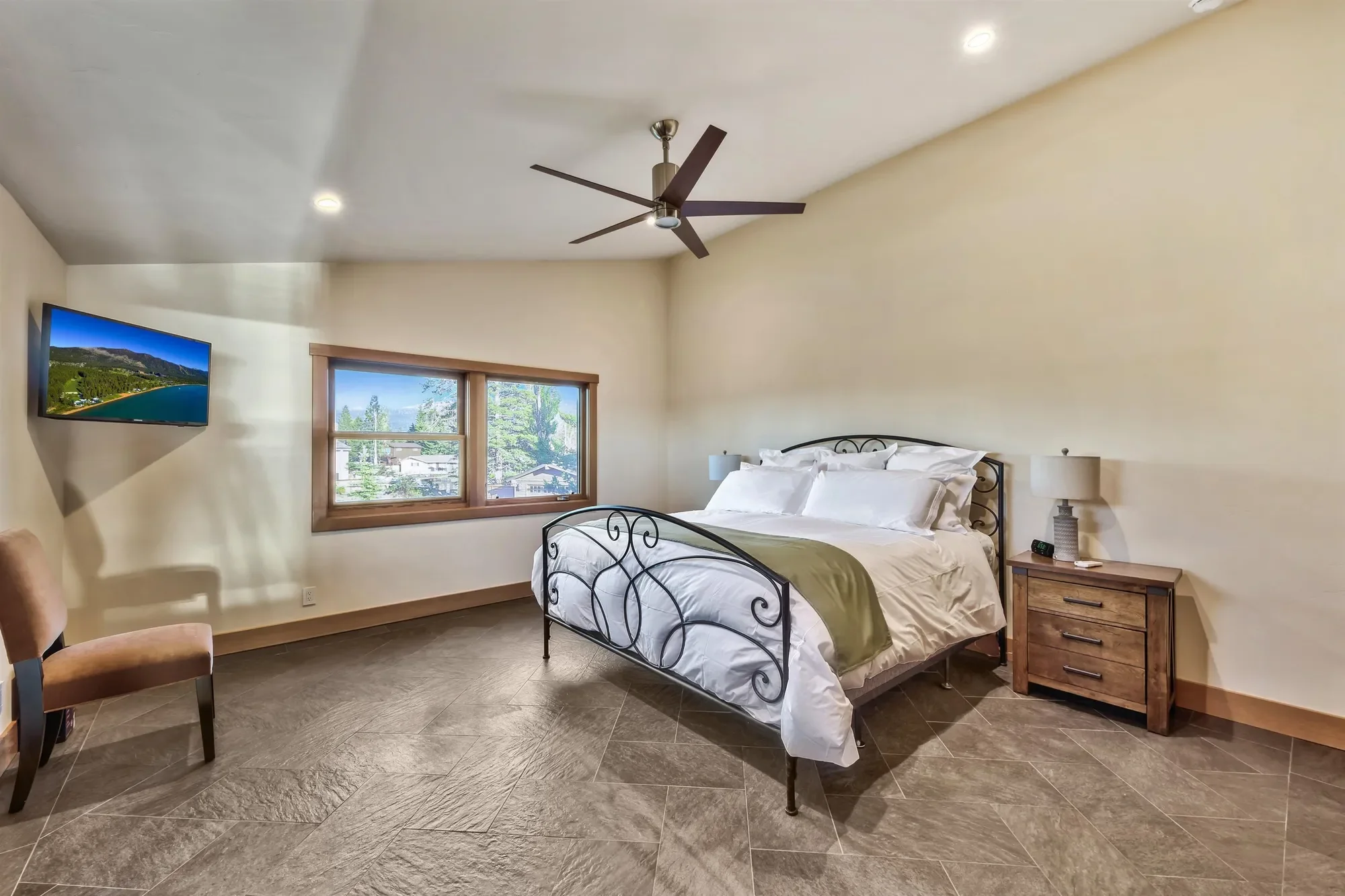 6750 N North Lake Boulevard 4F, Kings Beach, California, United States. - Photo 18