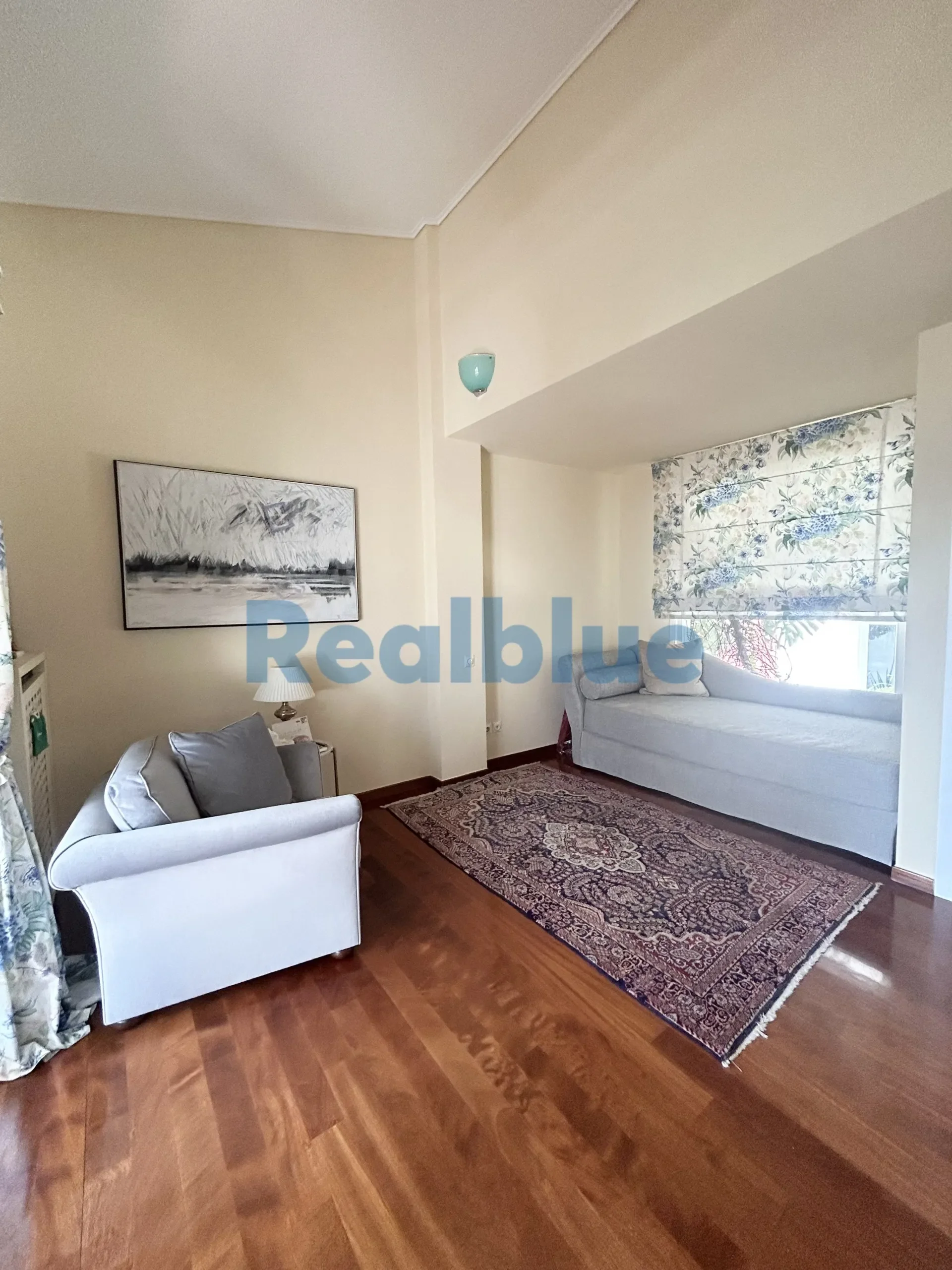 Gallery photo 12