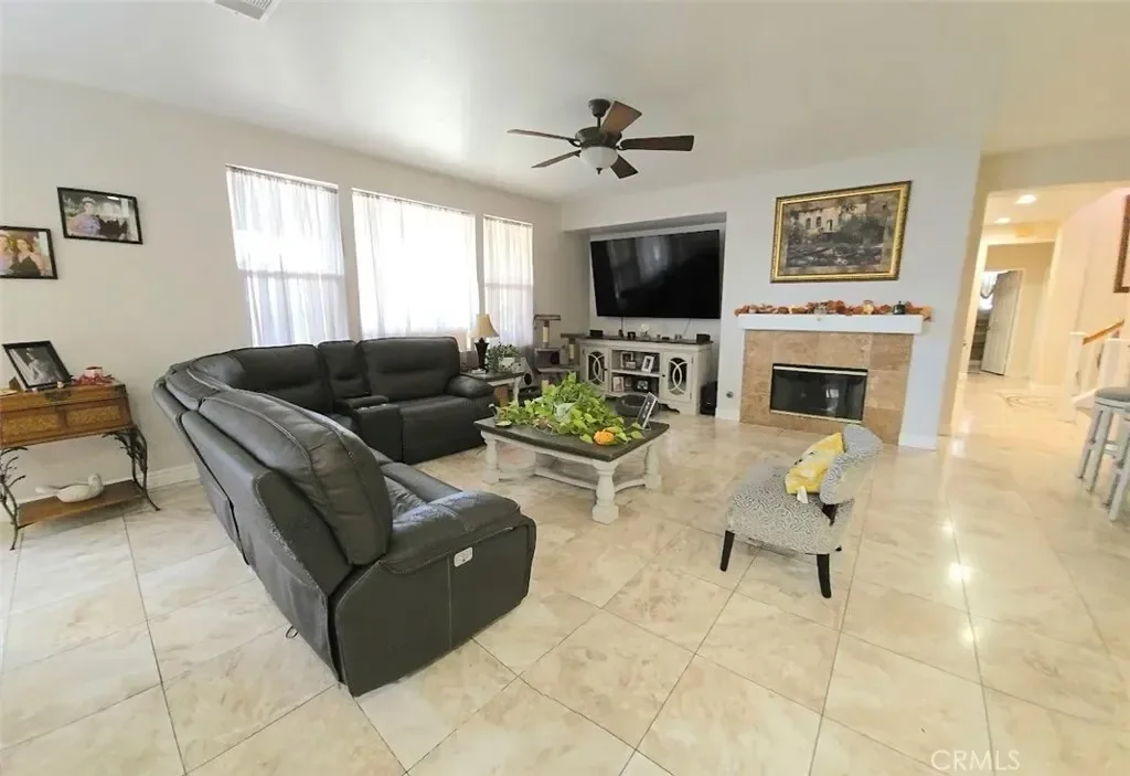 12745 Longhorne, Corona, California, United States. - Photo 8