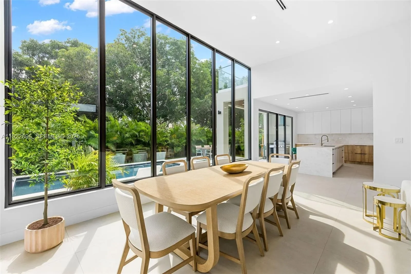 66 NW 50th St, Miami, Florida, United States. - Photo 12