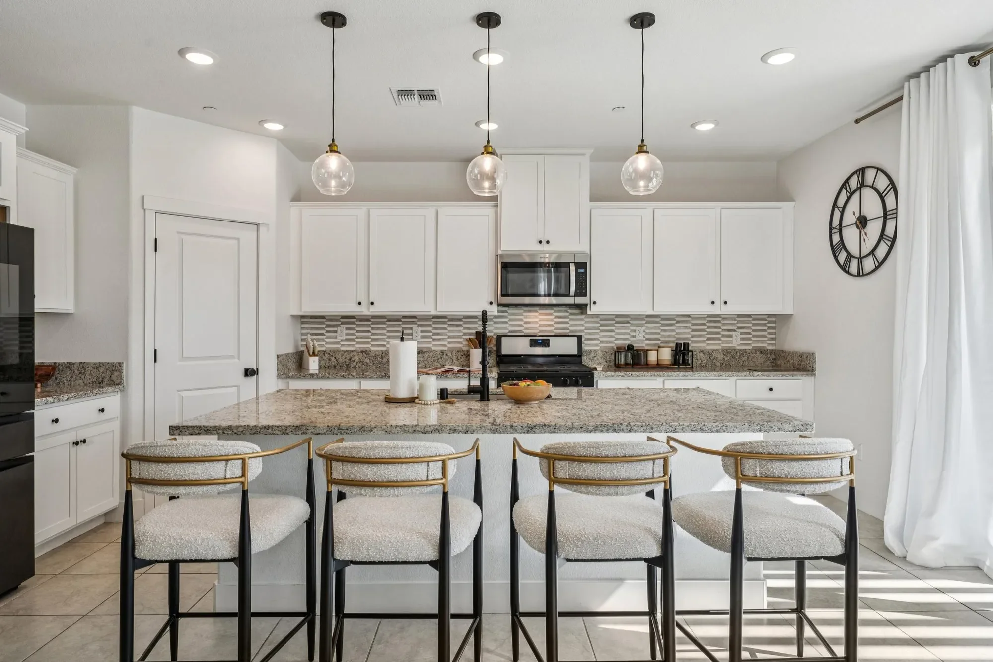 2915 Shaver Street , Fairfield, CA 94533, Suisun City, California, United States. - Photo 14