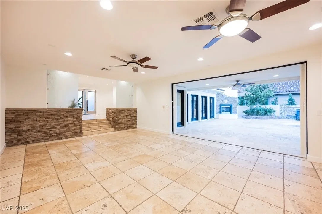5101 Mountain Foliage Drive, Las Vegas, Nevada, United States. - Photo 18