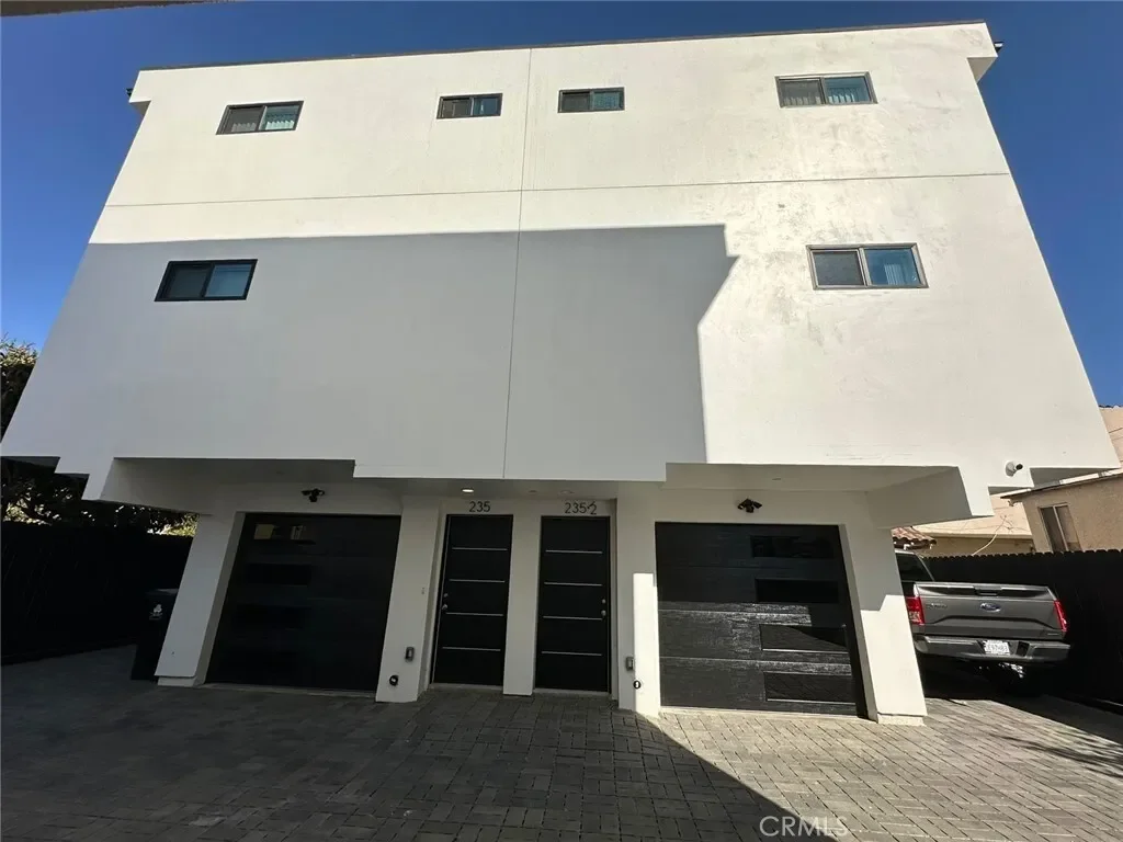 235 E 29th Street, LOS ANGELES, CA 90011, Los Angeles, California, United States. - Photo 25