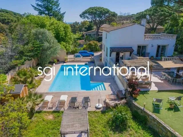 Sainte-Maxime: Beautiful villa near Nartelle beach.