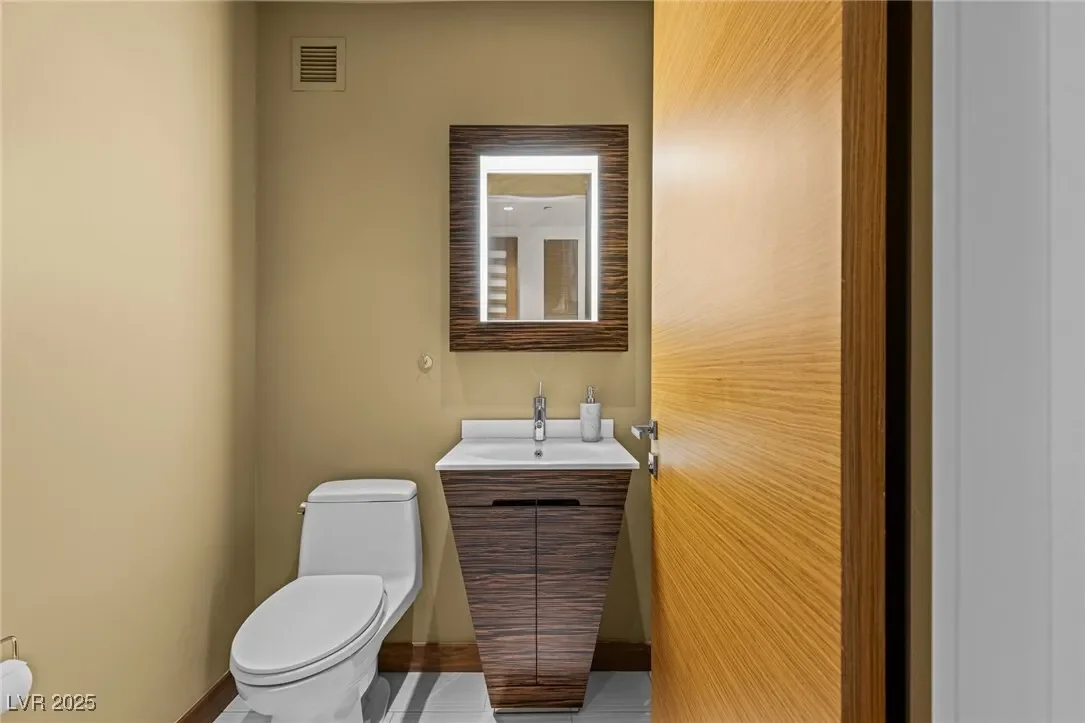 3750 Las Vegas Boulevard 2808, Las Vegas, Nevada, United States. - Photo 27